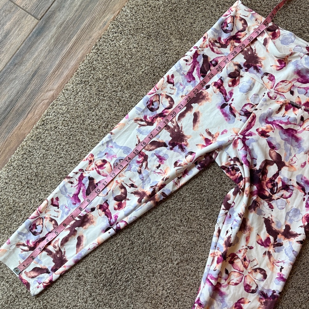 Balance Collection | Floral Watercolor Print Leggings - Pink & Purple - Picture 10 of 11